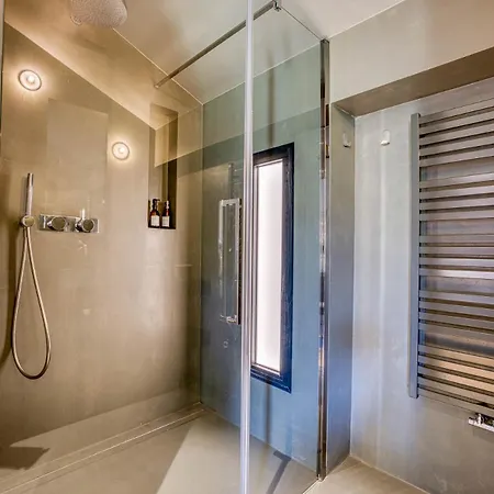 Bed & Breakfast Maison Gokan 4*